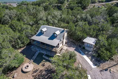 Image de Cozy pet friendly home with great views and close to the river