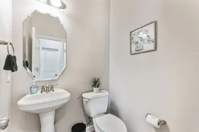 Image de Spacious 4-bedroom house w/ Ac and WiFi in amazing Entire home in Irving, Texas