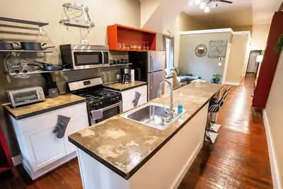 Image de Charming 2-bedroom apartment with Ac, WiFi near the heart of Pittsburgh