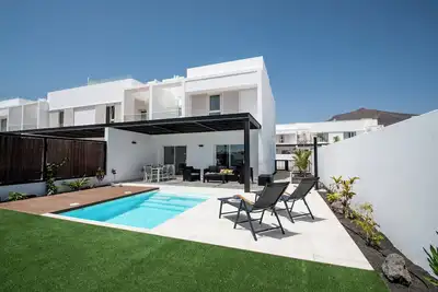 Image de Serena Villa 38 - Heated Pool, Sea Views, Ac, High Speed Internet