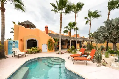Pool house in the heart of Downtown Los Barriles