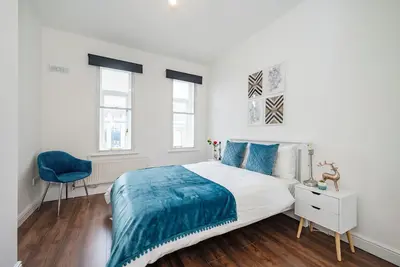 Image de Beautiful Flat Near the Center 11 min by tube