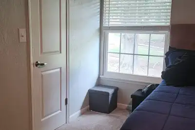 Image de Charming bed & breakfast in wonderful Decatur with Ac, WiFi, fitness room