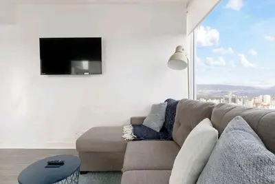 Image de Cozy 3-bedroom condo with WiFi, fitness room in welcoming Kitchener