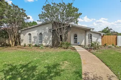 Image de Stylish Retreat, Large Pool! Pet\/ Family Friendly