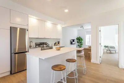 Image de Homa-Comfort&Style-2br-Spacious-Natural Light-FeelHome-A/C-SelfCheckIn-Metro