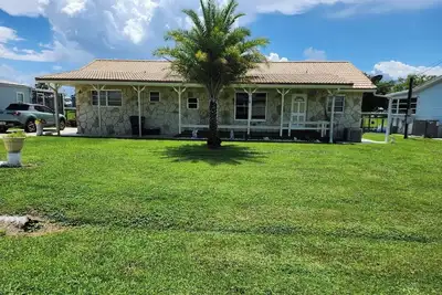 Image de Paradise Awaits the Fisherman