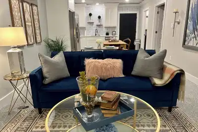 Image de Country Chic 1 Br apartment on 2 acres w/charming historic patio in serene Azle