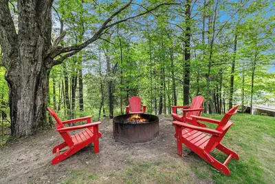 Image de Little Red School House ~ Pere Marquette River