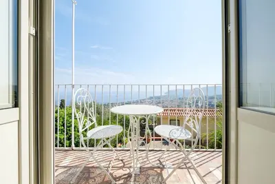 Image de Villa 'Villamonte Colonna' avec vue sur la mer, Wi-Fi et climatisation
