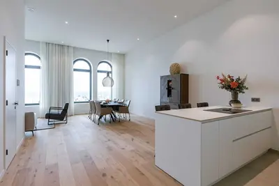 Image de Huswell - Stunning seafront apartment with modern comforts and dike views