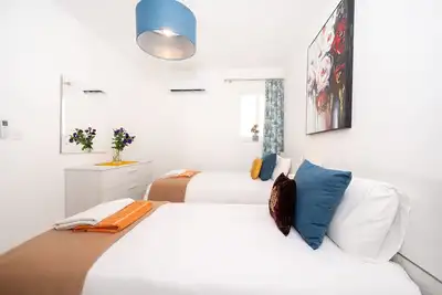 Image de The Hillock Penthouse South B13