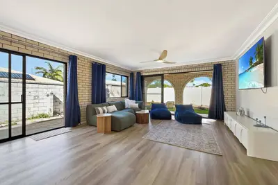 Newly Renovated Bribie Beach House with Pool