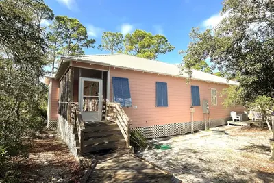 Image de Family Cottage Retreat at The Rookery – Sleeps 8, Zero-Entry Pool!