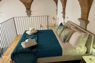 Image de Experience the atmosphere of Arezzo's historic centre