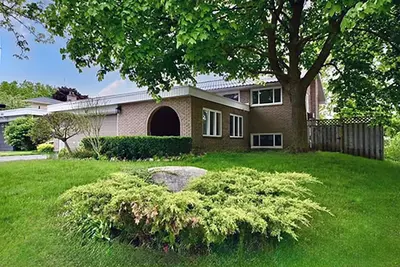 Image de 4 Bed, Walk-Out Bungalow Full Property House - Barrie - sleeps 10