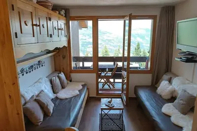 Image de À 200m des pistes de ski, balcon, télévision, casier à ski, 22m², Montchavin La Plagne