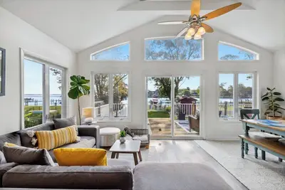 Image de Charming 2-bedroom waterfront cottage in peaceful Stevensville with Ac, WiFi