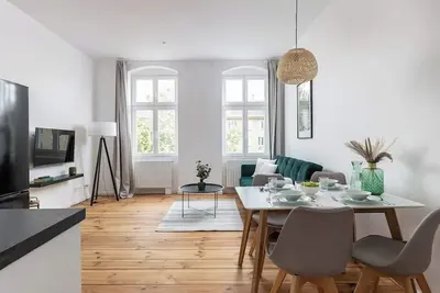 Image de 75sqm flat 1st occupancy, near centre & PrenzlBerg