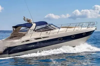 Luxury Yacht for lodging and trips Passages (2, 3, 4 and 8h)