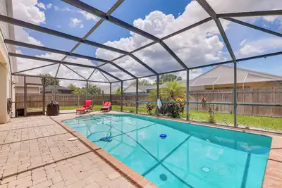 Image de Riverview Home w/ Screened Pool ~ 1 Mi to Marina!