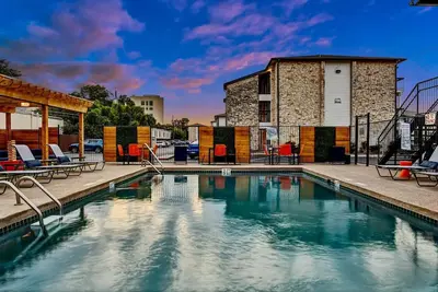Image de Elegant 1br Haven - 10 Min to Downtown Austin