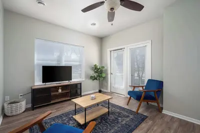 Image de 2 Bedroom Apartment, Free Parking, Next To Mayo!