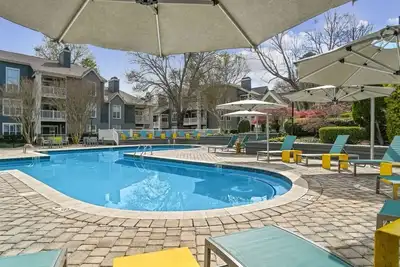 Image de Charming & Modern South Park Gem: Pool ~ Gym ~ Pkg