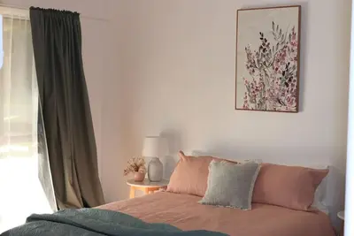 Image de Country Cottage in Edi