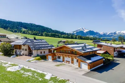 Image de Chalet atmosphérique avec une vue magnifique