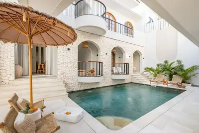 Image de Azure Luxe Boutique Villa in Canggu- Pool Side 1
