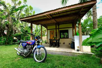 Image de Filipino style cabin in the nature of Albay, surrounded by green volcano hills