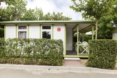 Bungalow soigné avec micro-ondes à Cambrils