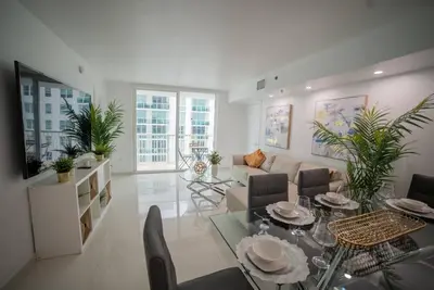 Image de Cozy 4br Apt@Brickell, free parking