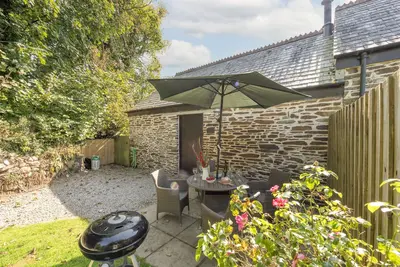 Image de Simply idyllic for young families or couples alike, this former farm stable has been transformed int