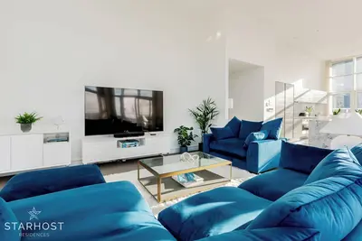 Image de Stunning Penthouse with River Views in Battersea