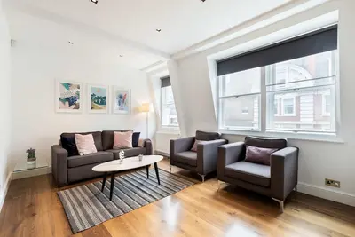 Image de Élégant 2br 2ba au Coeur de Soho