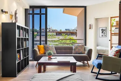 Image de Ramat Hasharon Duplex Rooftop Oasis
