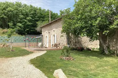 Image de Propriété de campagne 6-8 personnes au calme, linge de maison fourni