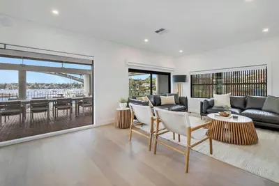 Image de Sydney Harbour-Front Home With Views & Parking