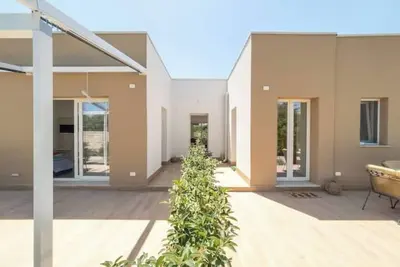 Image de Villa Le Tre Muse Beach | parking, swimming pool and 4 minutes by the sea.