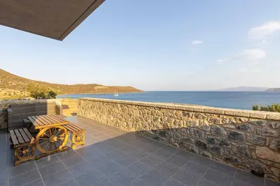 Image de Katerinas Villa 1 - Monemvasia Beachfront Serenity