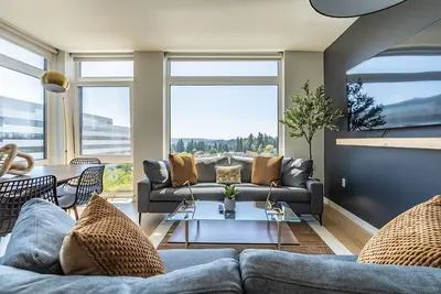 Image de 2br | Lounge, Rooftop, Gym | Bellevue | Sophari C