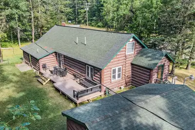 Image de Charming 3-bedroom house in wonderful Mio with WiFi, Ac.