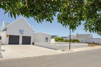 Image de Saints at Sea - Stylish house in perfect location near the beach in Dwarskersbos