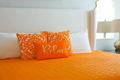 Image de Orange Oasis l Spring and Summer deals! Book now!