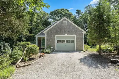 Image de Charming, Modern, Comfortable 2br Home in Orleans - With Premium Amenities