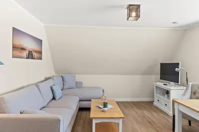 Image de Cozy two-room vacation apartment on the upper floor with sea view
