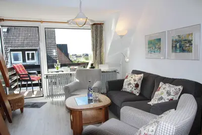 Image de Comfortably furnished apartment on two levels on the upper floor and top floor