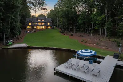 Image de Lake Oconee | Hot Tub, Fire Pit & Lake Access